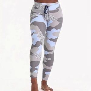 camo american eagle leggings
